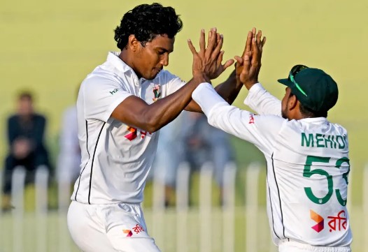২য় টেস্টে বাংলাদেশকে চ্যালেন্জিং রানের টার্গেট দিল পাকিস্তান, দেখেনিন কত রানের টার্গেট পেল বাংলাদেশ

