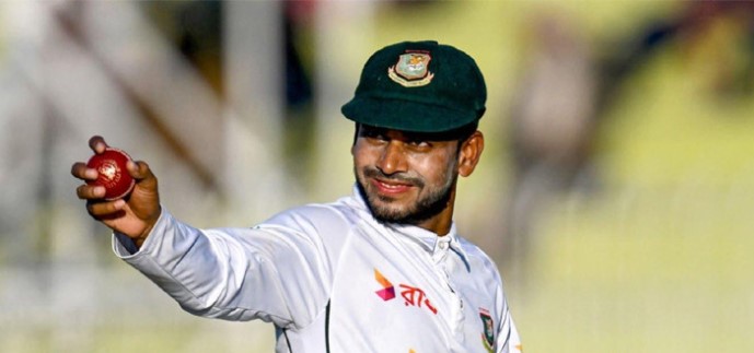 সবাইকে কান্নায় ভাসিয়ে হঠাৎ কেন এমন সিদ্ধান্ত নিলেন মেহেদি হাসান মিরাজ
