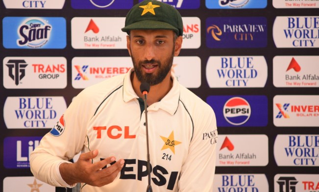 যে কারণে পাকিস্তানের টেস্ট দলের অধিনায়কত্ব হারাতে যাচ্ছেন শান মাসুদ
