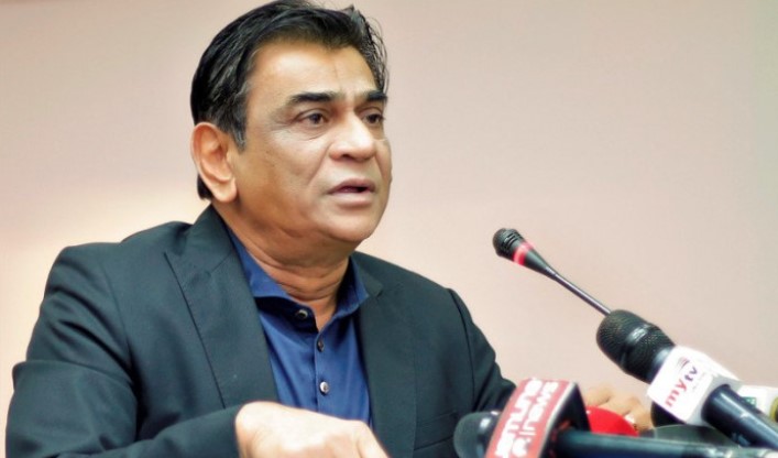 নির্বাচন থেকে সালাহউদ্দিন সরে দাড়ানোর খবরে অদ্ভুদ কান্ড করে বসলেন ভক্তরা

