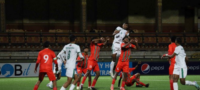 হাস্যকরভাবে চরম উত্তেজনায় শেষ হলো বাংলাদেশের নক আউট পর্বের ম্যাচ, দেখেনিন ফলাফল
