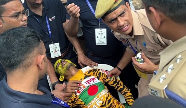 ফাঁস হলো টাইগার রবির প্রতারণা, চরম বিপাকে রবি
