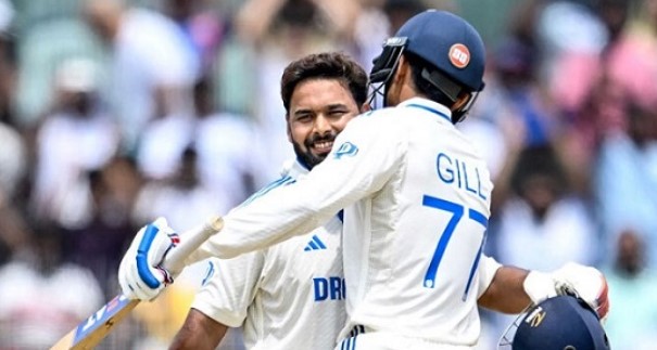 বাংলাদেশকে লজ্জায় ডুবিয়ে ভারতের ১ম ইনিংস ঘোষণা, দেখেনিন যত রান করলো ভারত