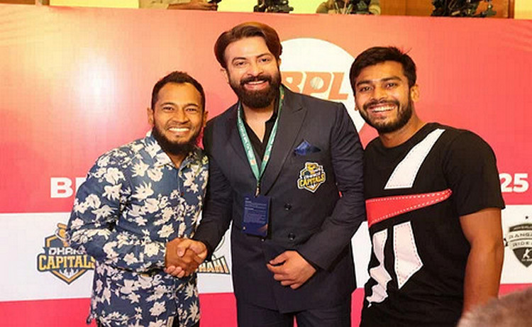 কোটি কোটি টাকা খরচ করে দেশি-বিদেশী ক্রিকেটার নিয়ে শক্তিশালী দল গড়লো শাকিব খানের ঢাকা
