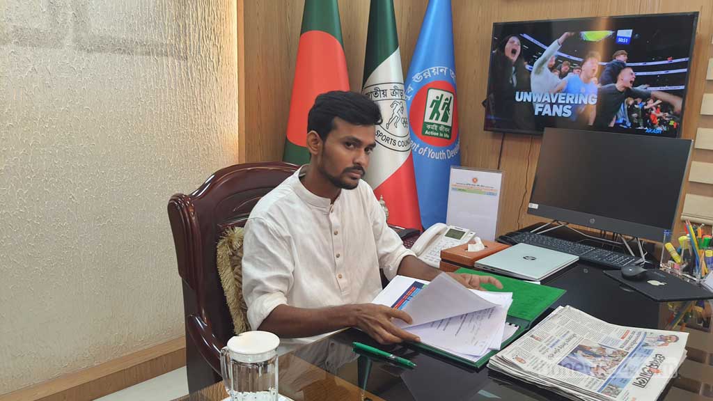 অবিশ্বাস্য মন্তব্য : ১০ বছর সময় লাগবে,বললেন : উপদেষ্টা আসিফ