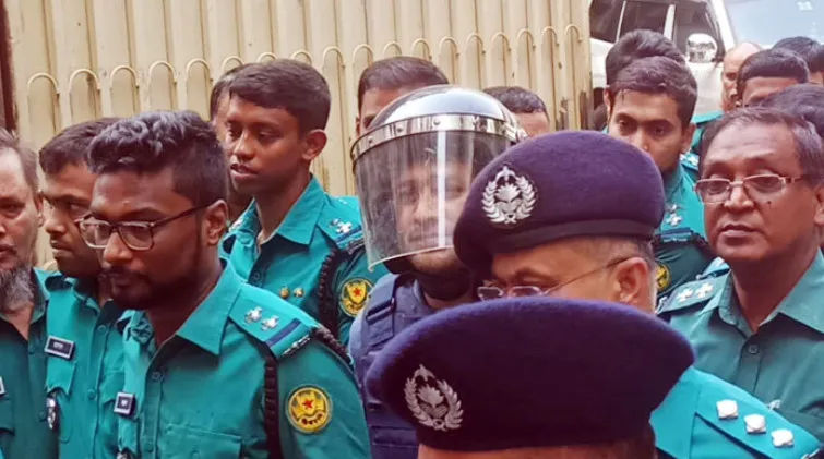 ক্ষমা চেয়ে যা বললেন ব্যারিস্টার সুমন