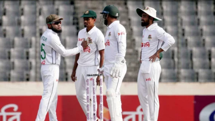 চলতে চলতে হঠাৎ বন্ধ হয়ে গেলো বাংলাদেশ বনাম দক্ষিণ আফ্রিকার টেস্ট ম্যাচ