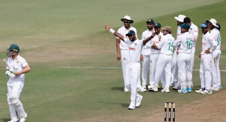 চরম উত্তেজনায় এইমাত্র শেষ হলো বাংলাদেশ -দক্ষিণ আফ্রিকার টেস্টের তৃতীয় দিনের খেলা