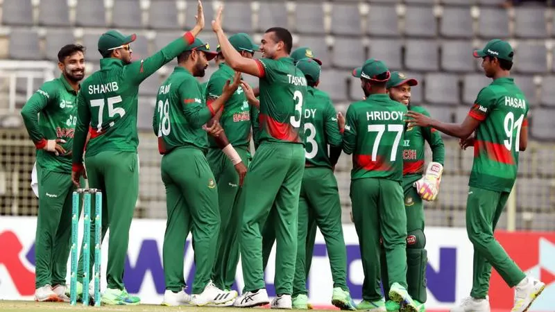 "চ্যাম্পিয়ন্স ট্রফি ২০২৫: স্কোয়াডে আছেন যারা, দেখেনিন বাংলাদেশের ১৫ জনের তালিকা"