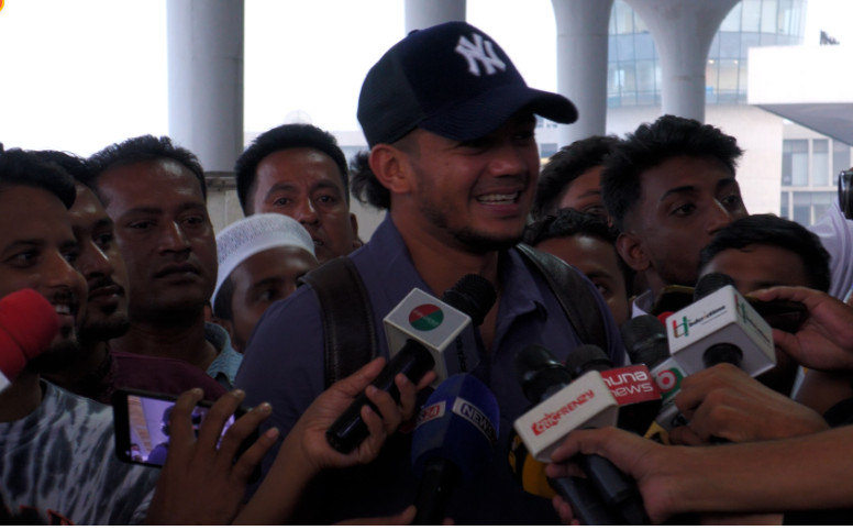 নিজের সিদ্ধান্ত নয়, বিসিবির সিদ্ধান্তকেই প্রাধান্য দিয়ে যা বললেন তাসকিন