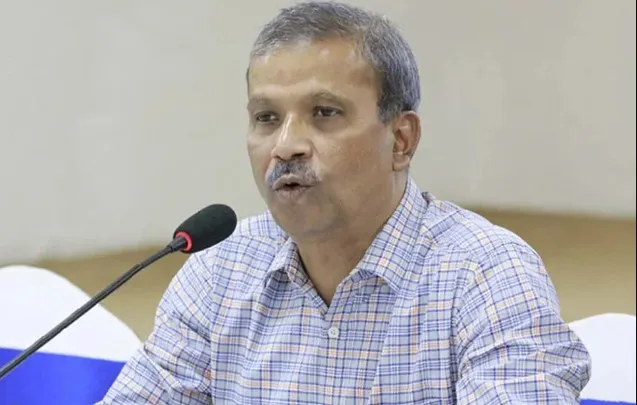 ট্রাইব্যুনালের আইনে নয়, যেভাবে রাজনৈতিক দল নিষিদ্ধ করতে চায় জানালেন আইন উপদেষ্টা
