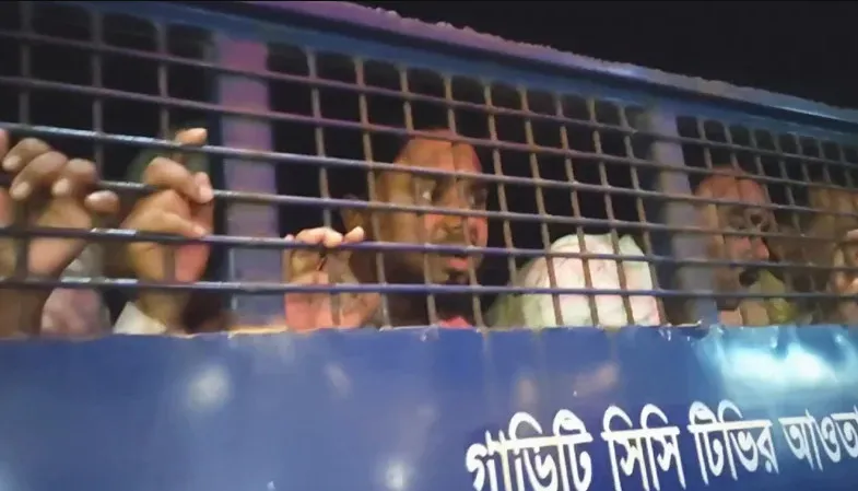 ব্রেকিং নিউজ: গোপন বৈঠক থেকে আ. লীগ নেতা...........