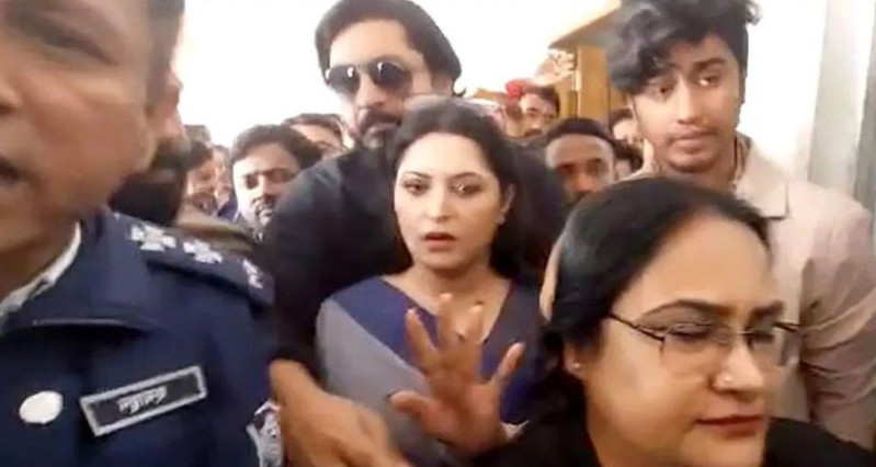 বেরিয়ে এলো পরিচয় : পরীমনির জামিনদার হওয়া কে এই তরুণ