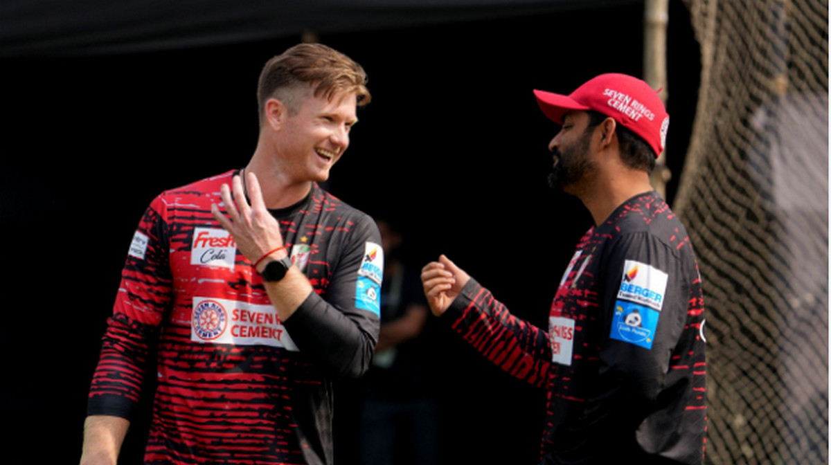 আজ ফাইনালে চিটাগাংয়ের সমর্থন করতে বললেন বরিশালের অধিনায়ক তামিম