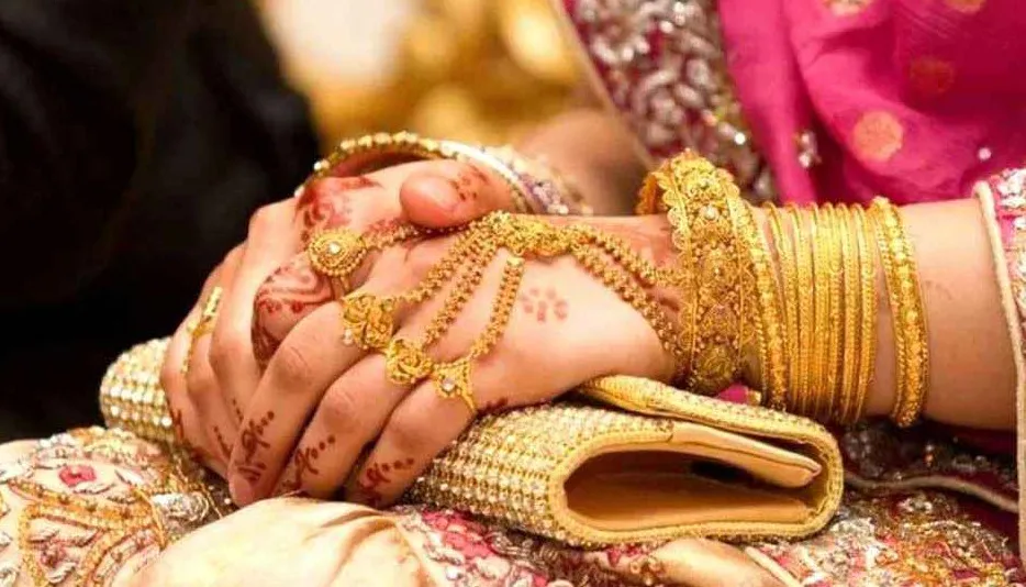 স্বর্ণের দামে নতুন রেকর্ড, ভরিতে বাড়লো প্রায় দুই হাজার টাকা