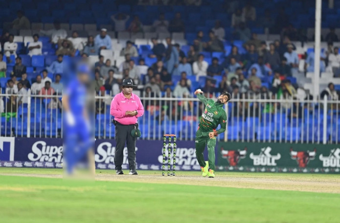 ৩১ ওভারের খেলা শেষ, দেখেনিন সর্বশেষ স্কোর