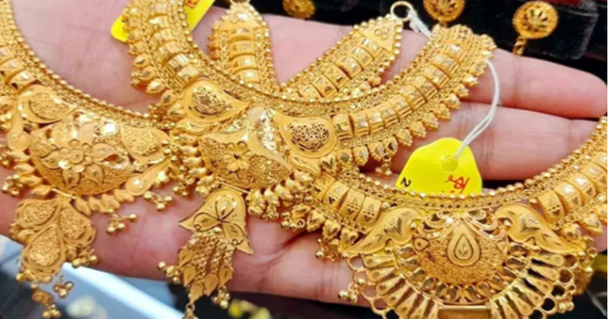 সোনার দাম ভরিতে রেকর্ড পরিমান বাড়লো