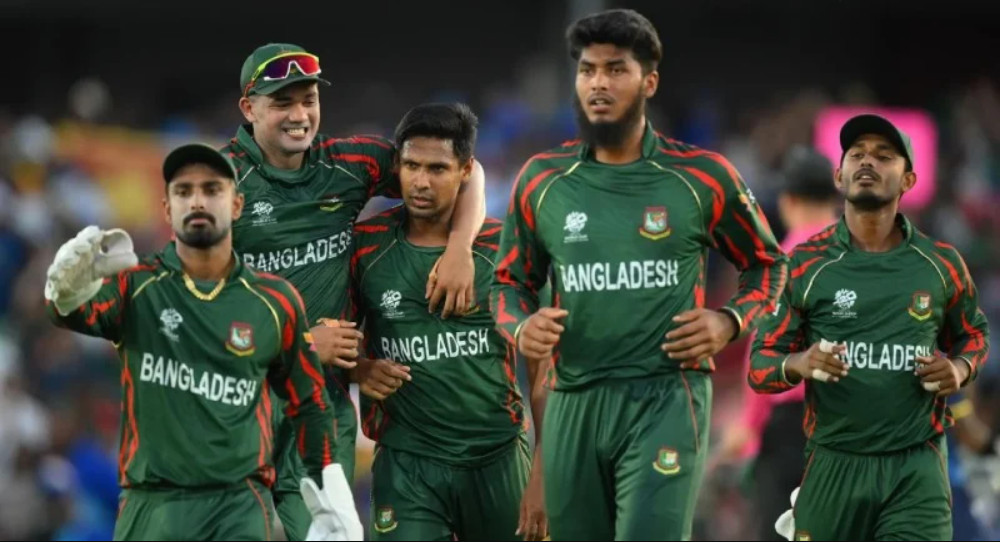 ৫ ব্যাটার, ৩ পেসার ও ৩ স্পিনার নিয়ে একাদশ ঘোষণা