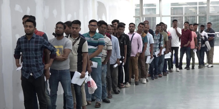 প্রবাসী শ্রমিকদের মেডিকেল টেস্টের নামে হয়রানি: হাতিয়ে নিচ্ছে কোটি কোটি টাকা