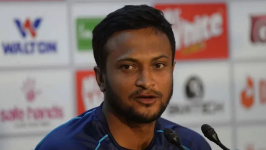 ব্রেকিং নিউজ : দেশে ফিরছেন সাকিব
