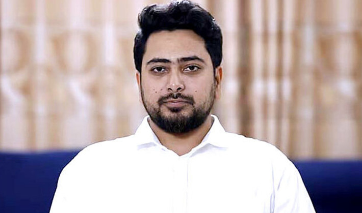 পদত্যাগ করলেন নাহিদ ইসলাম