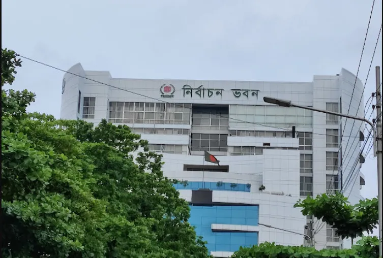 আগামীকাল চূড়ান্ত ভোটার তালিকা প্রকাশ, চলবে হালনাগাদ প্রক্রিয়া