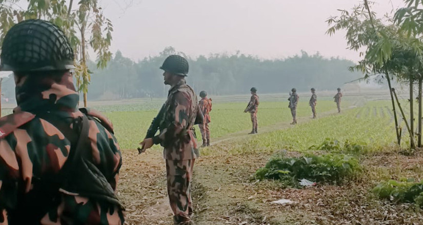 আবারও সীমান্তে উত্তেজনা : মধ্যরাতে সীমান্তে বিএসএফের বেড়া, বাধা বিজিবির