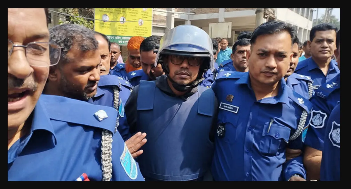 হঠাৎ রোজা নিয়ে যা বললেন : পলক