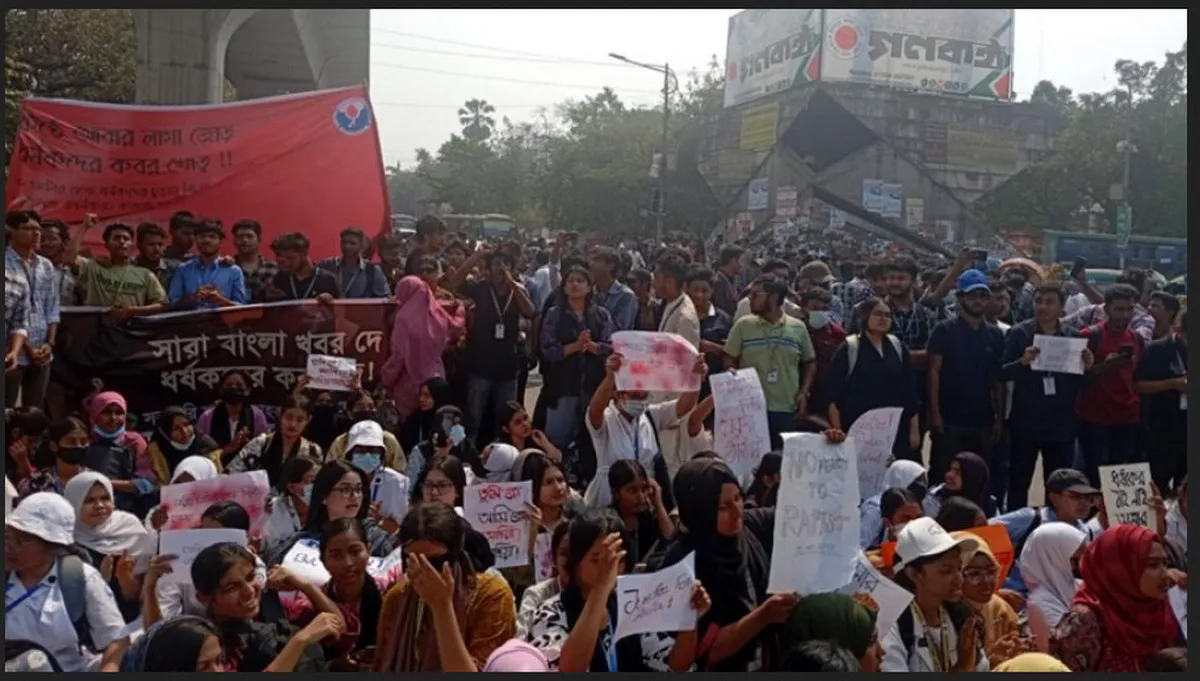 ধর্ষকদের জনসম্মুখে ফাঁসি চায় শিক্ষার্থীরা—শাহবাগে উত্তাল বিক্ষোভ