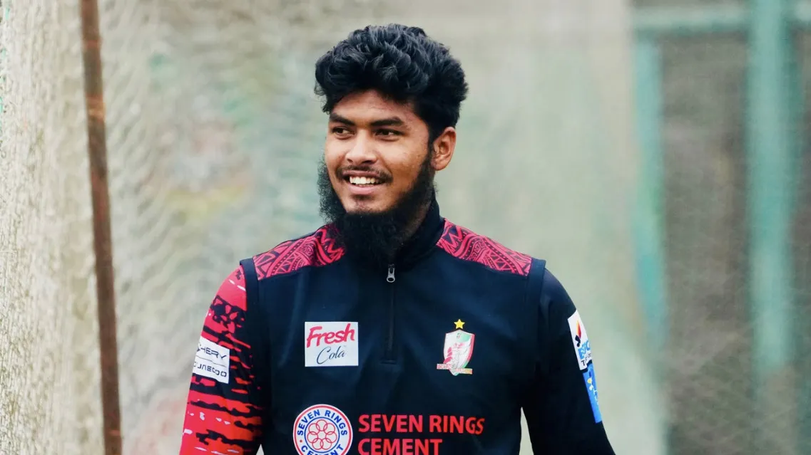 “সেরাটা দিতে পারলে কোনো দল আমাদের সামনে দাঁড়াতে পারবে না”: রিশাদ হোসেন