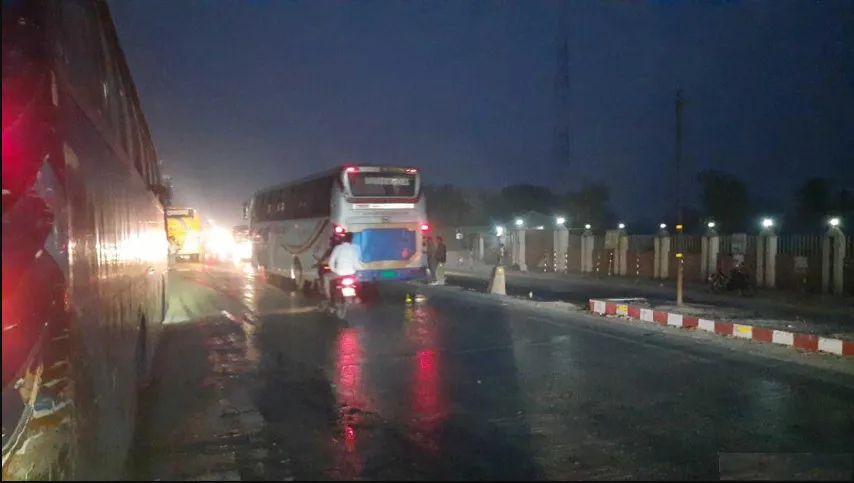 রাতে ভ্রমণের সময় প্রয়োজনীয় সতর্কতা যেভাবে নিরাপদে থাকবেন