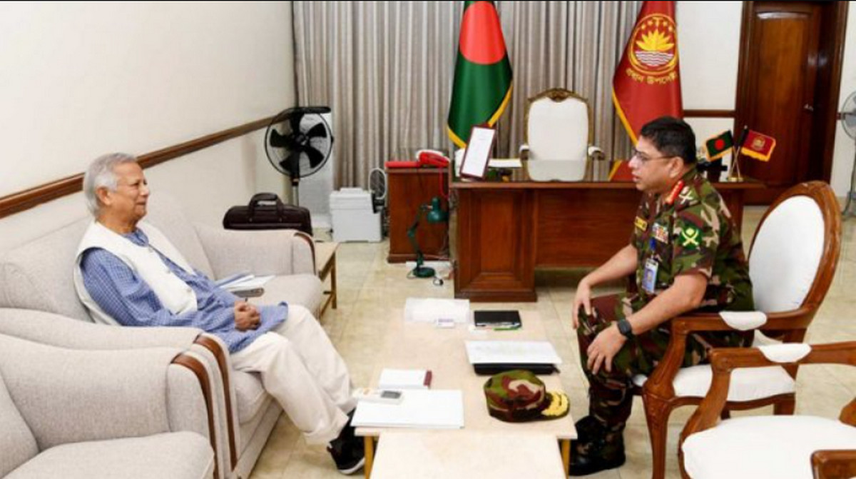 সেনাপ্রধানের সঙ্গে প্রধান উপদেষ্টার বিশেষ সাক্ষাৎ : আলোচনা হলো যেসব বিষয়ে