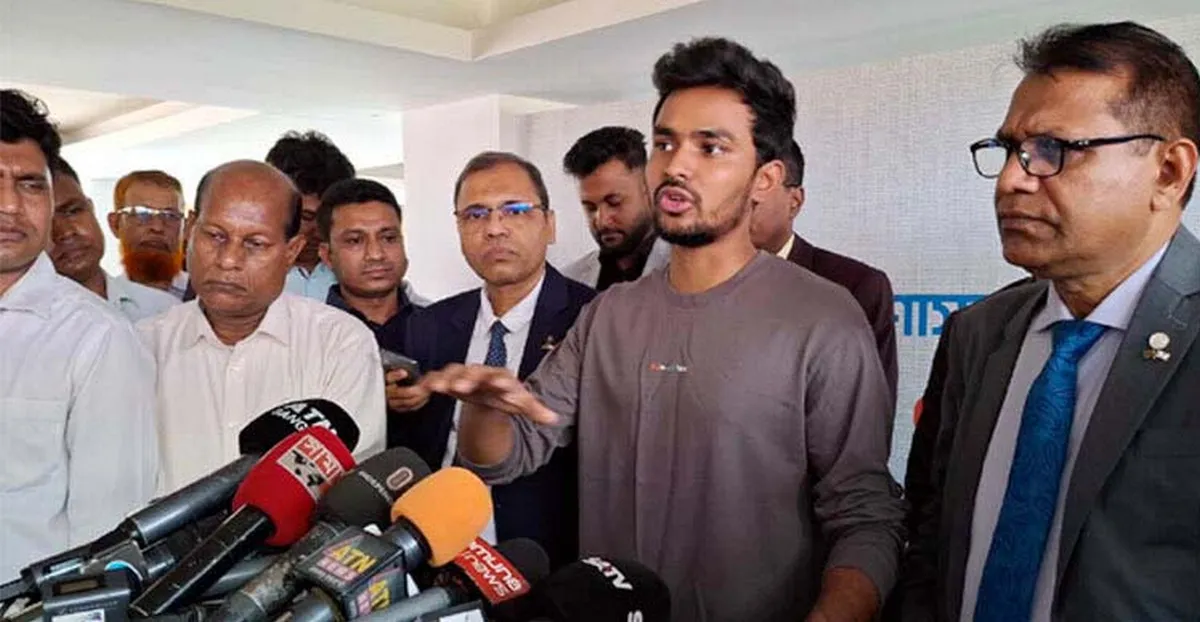 গণমাধ্যমের প্রশ্নে পাল্টা প্রশ্ন আসিফ মাহমুদের তাৎক্ষণিক প্রতিক্রিয়া