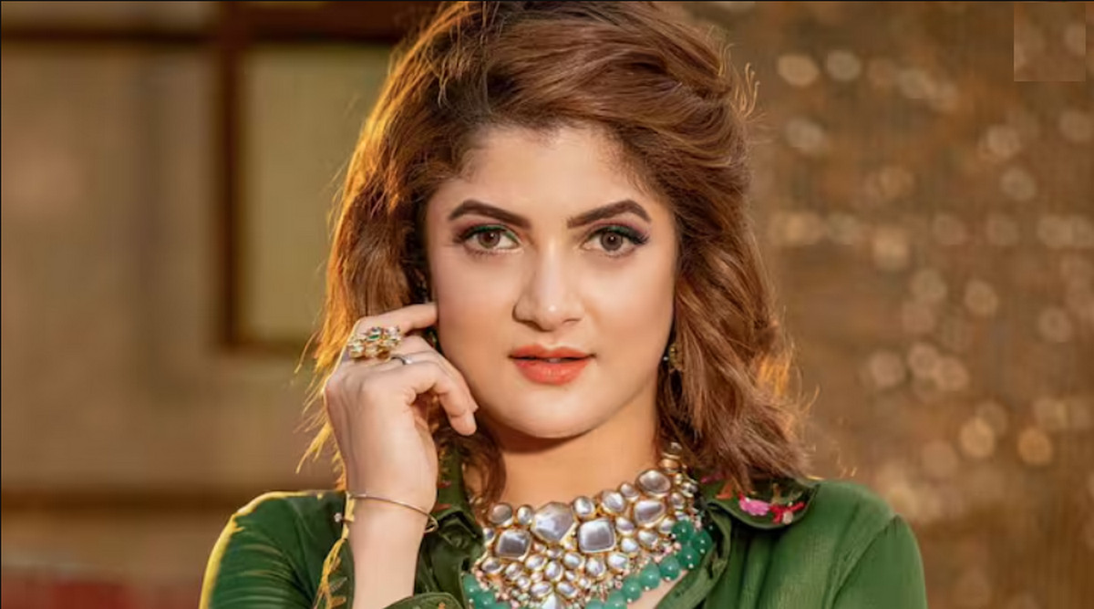 আমার জীবনটাই পুরো হাঙ্গামা : শ্রাবন্তী