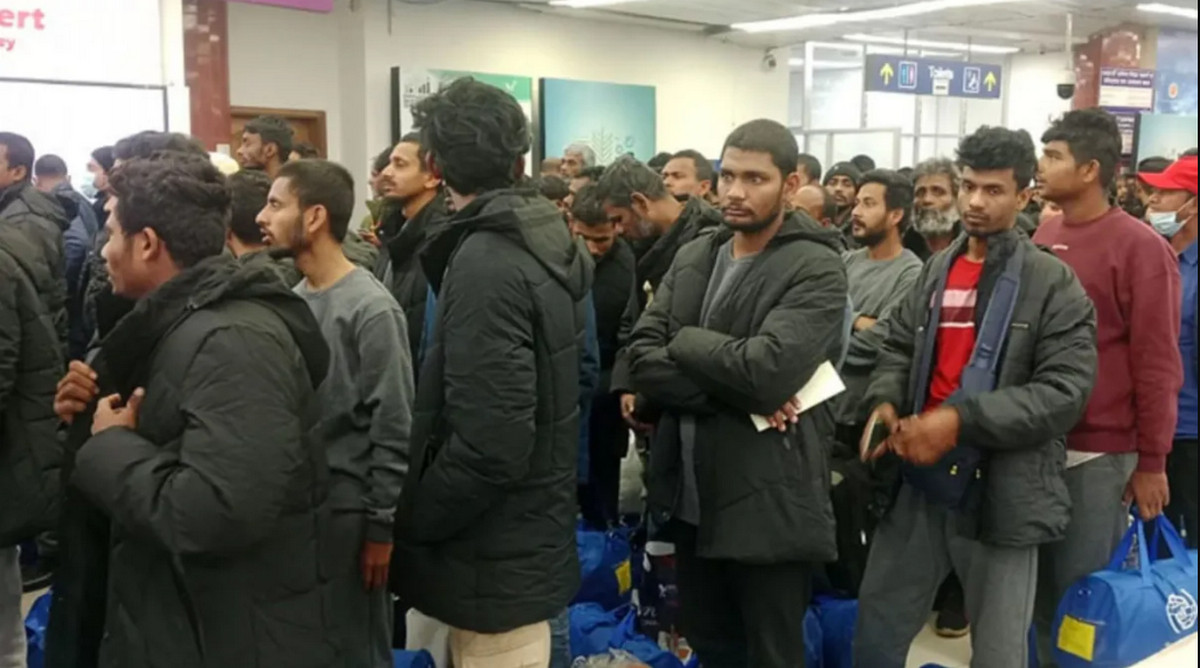 চরম দু:সংবাদ : দেশে ফিরলেন আরও ১৬৭ প্রবাসী