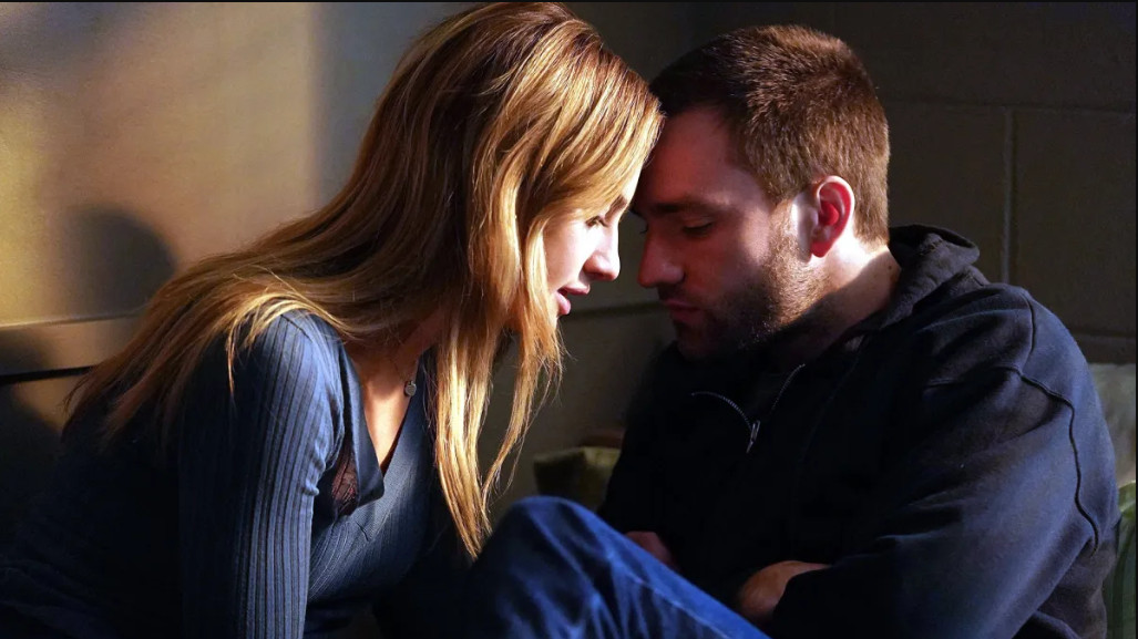 প্রেমের মুখোশের আড়ালে লুকানো ভয়ংকর সত্য