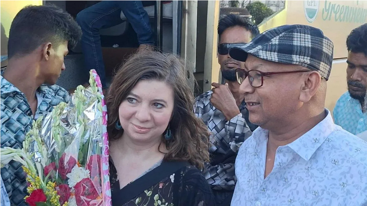 স্বামীর টানে ২৪ বছর পর ফিরে এলেন ডেনমার্কের মারিয়া