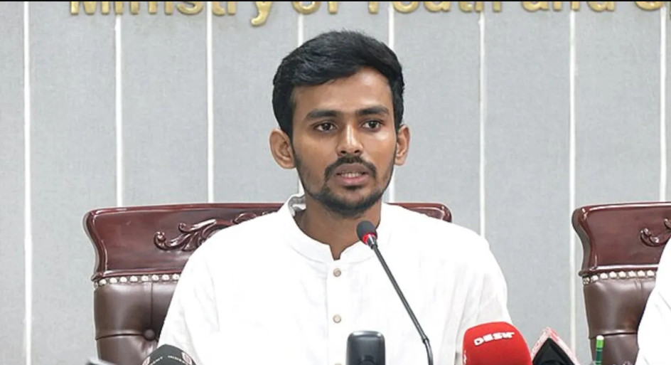 যে ভুলের জন্য ক্ষমা চাইলেন: উপদেষ্টা আসিফ মাহমুদ