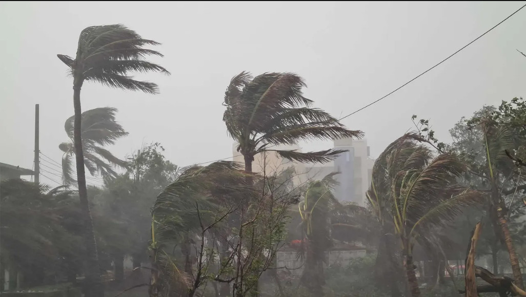 যে সব অঞ্চলে ৬০ কিমি বেগে ঝড়ের শঙ্কা