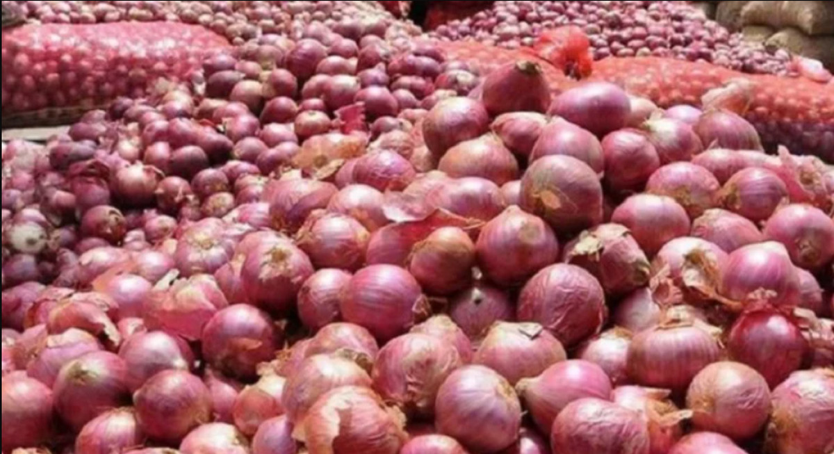 হঠাৎ পাল্টে গেলো পেঁয়াজের বাজার