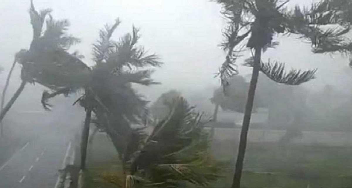 আজ ঝড় হতে পারে যে কয়েকটি জেলায়