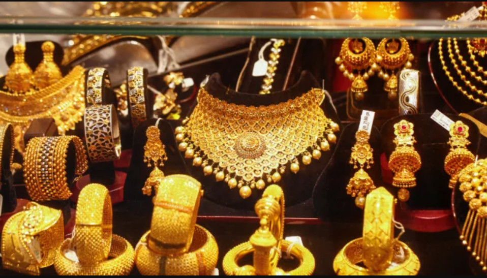 স্বর্ণের দাম কমেছে, এখনই কিনুন