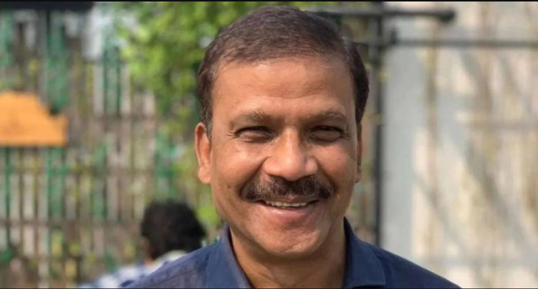 যে কারনে ‘আলহামদুলিল্লাহ’ বললেন উপদেষ্টা ড. আসিফ নজরুল