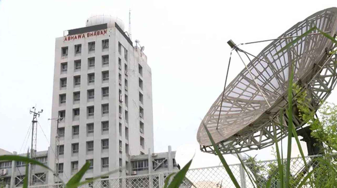 দুপুরের মধ্যে ঢাকাসহ ১১ অঞ্চলে ঝড়ের আশঙ্কা