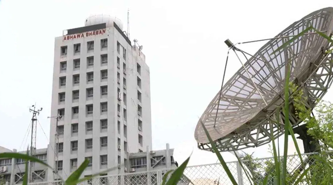 দুপুরের মধ্যে ঢাকাসহ ১১ অঞ্চলে ঝড়ের আশঙ্কা
