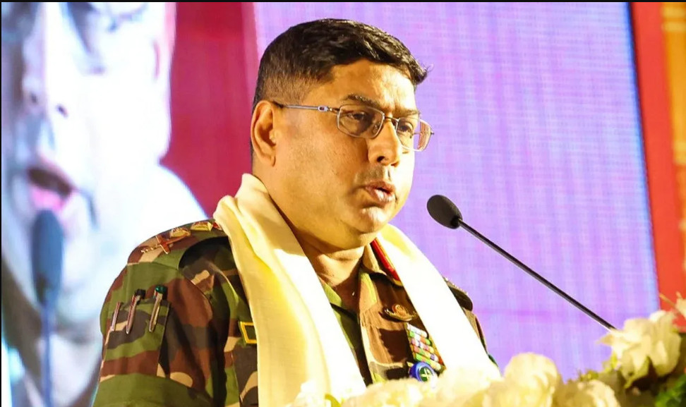 হঠাৎ যে ঘোষণা দিলেন সেনাপ্রধান, ওয়াকার উজ-জামান
