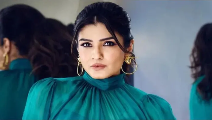 শুটিংয়ে ভুলবশত চুমু করে ফেলেন রাভিনা, এরপরেই ঘটে গেলো অবিশ্বাস্য ঘটনা