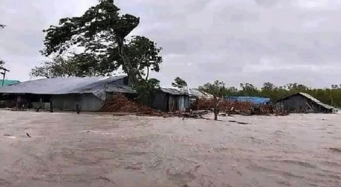 ধেয়ে আসছে নিম্নচাপ, বন্যার শঙ্কা