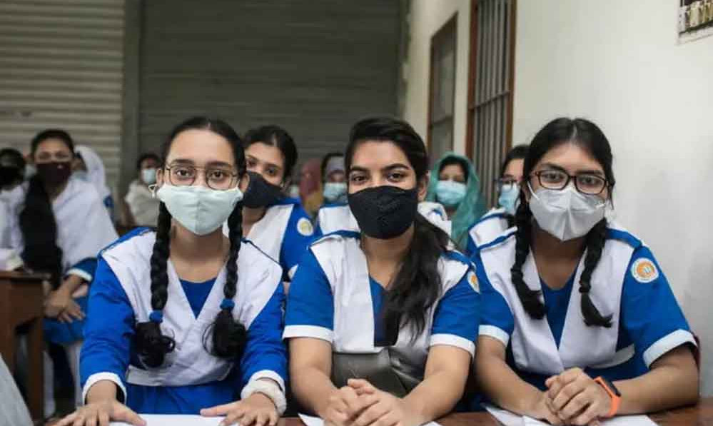 করোনা ভাইরাস : স্কুল বন্ধ রাখা নিয়ে আসলো যে সিদ্ধান্ত