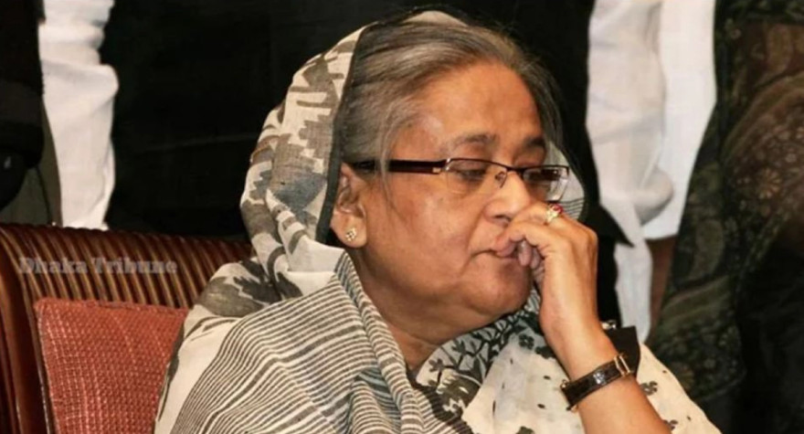 যে কারনে শেখ হাসিনার পক্ষ থেকে সরে দাঁড়ালেন আইনজীবী